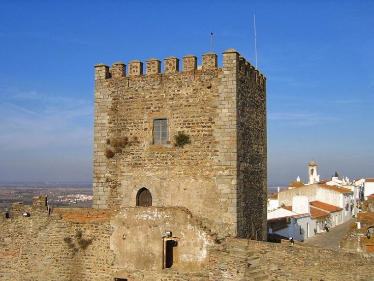 8d2ae-castelo_de_monsaraz2