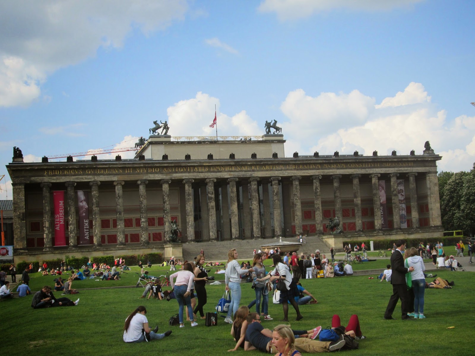 e8f75-berlim25282212529