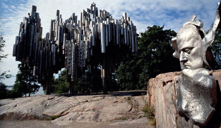 Header_sibelius_monument_nature_statue