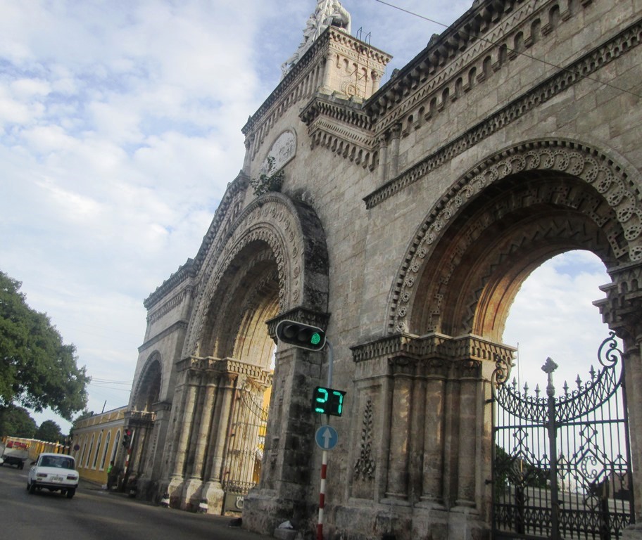 cemiterio colon