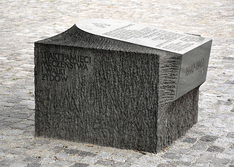 800px-Trakt_Pamięci_Męczeństwa_i_Walki_Żydów_05.JPG