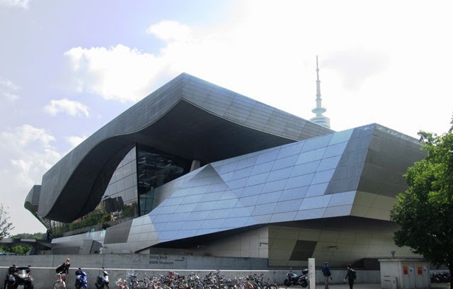 Munique BMW Welt.jpg