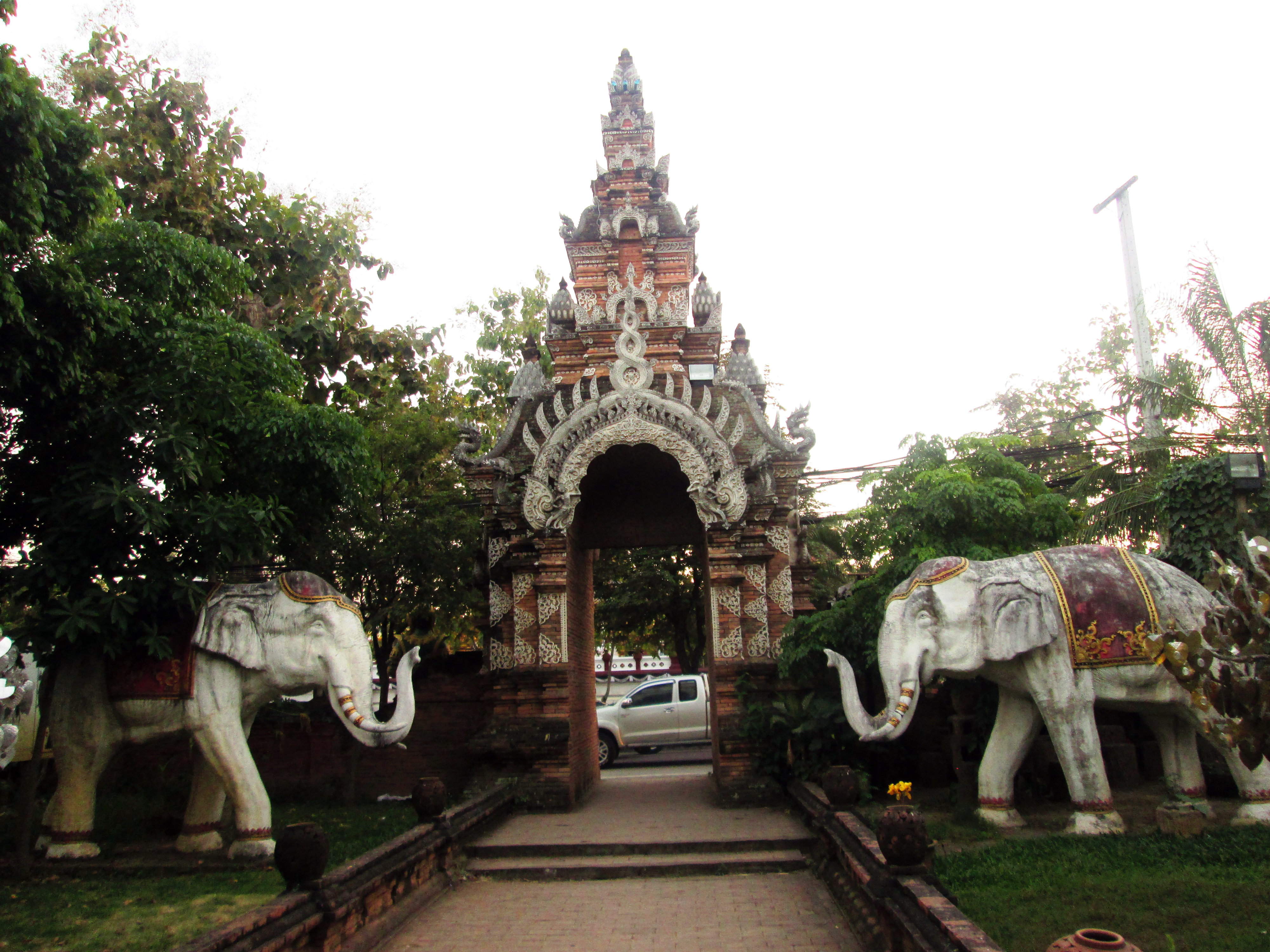 wat-lok-molee