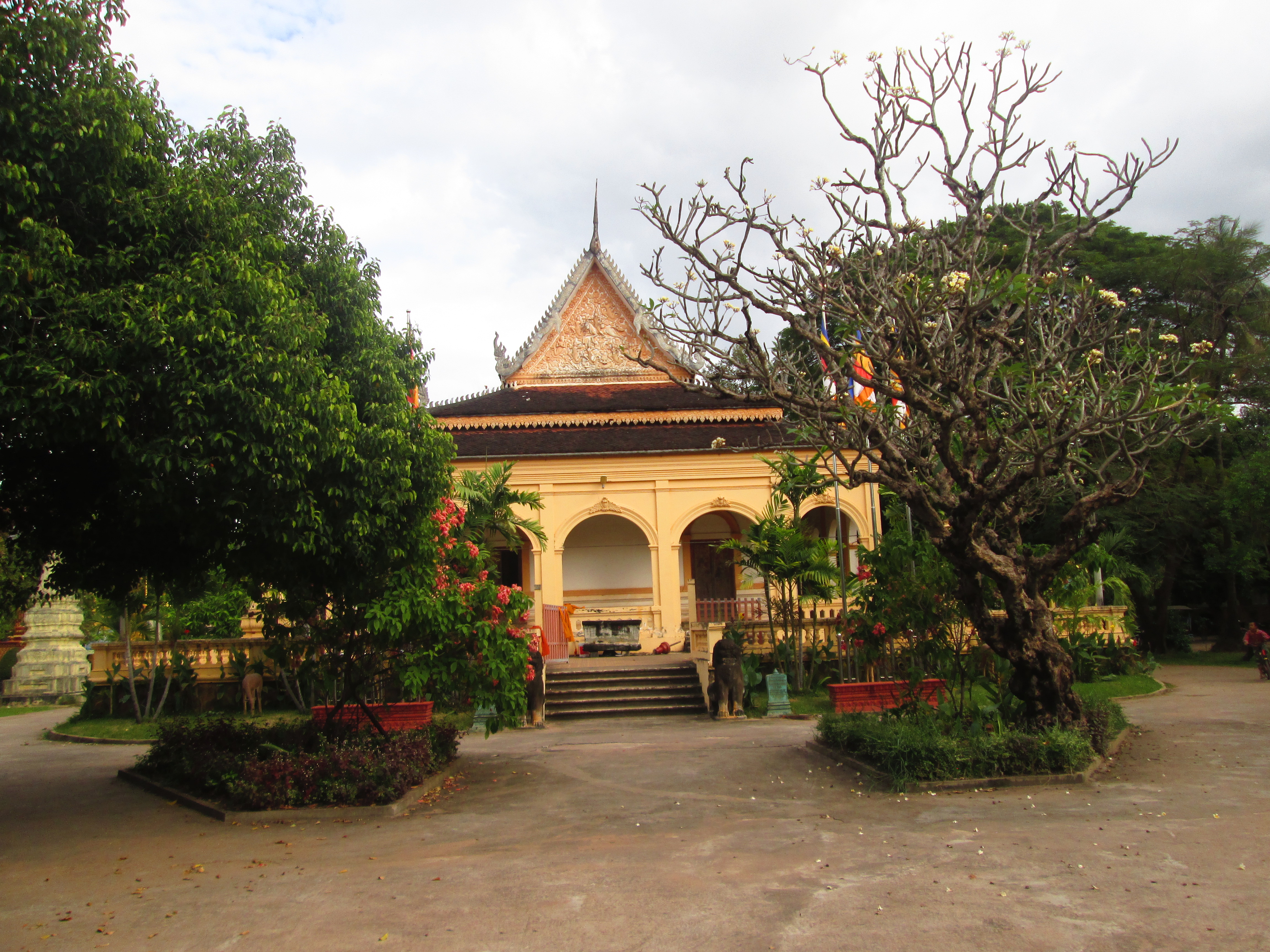 siem-reap-wat-damnak1