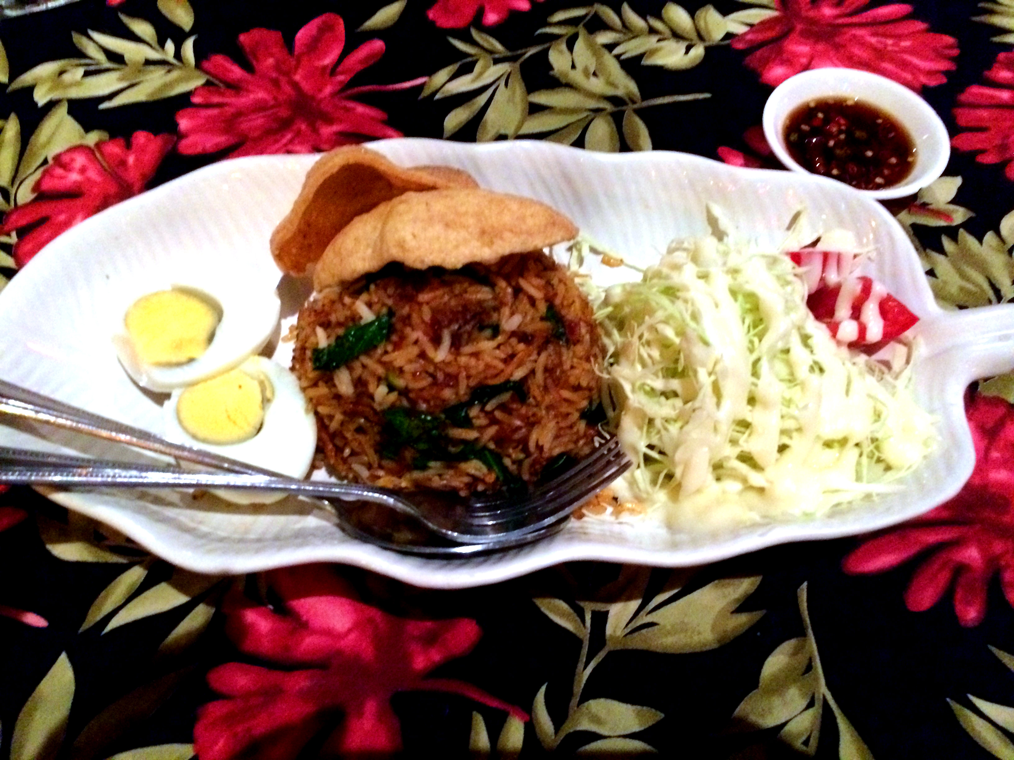Khao Pad (Fried Rice).jpg