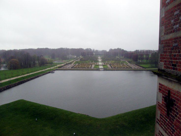 Frederiksborg Castle gardens