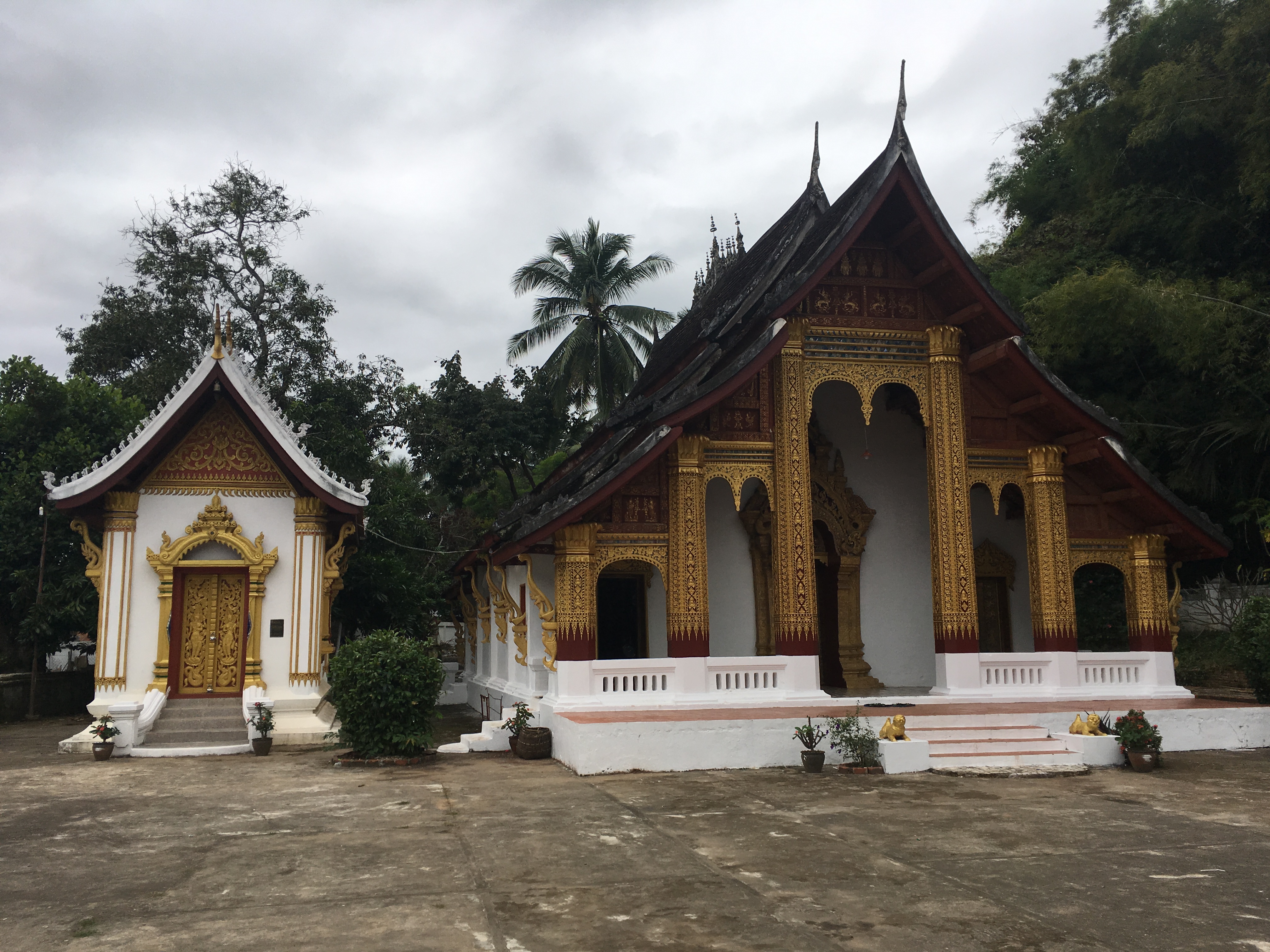 Wat Xiang Men - Luang Prabang.jpg