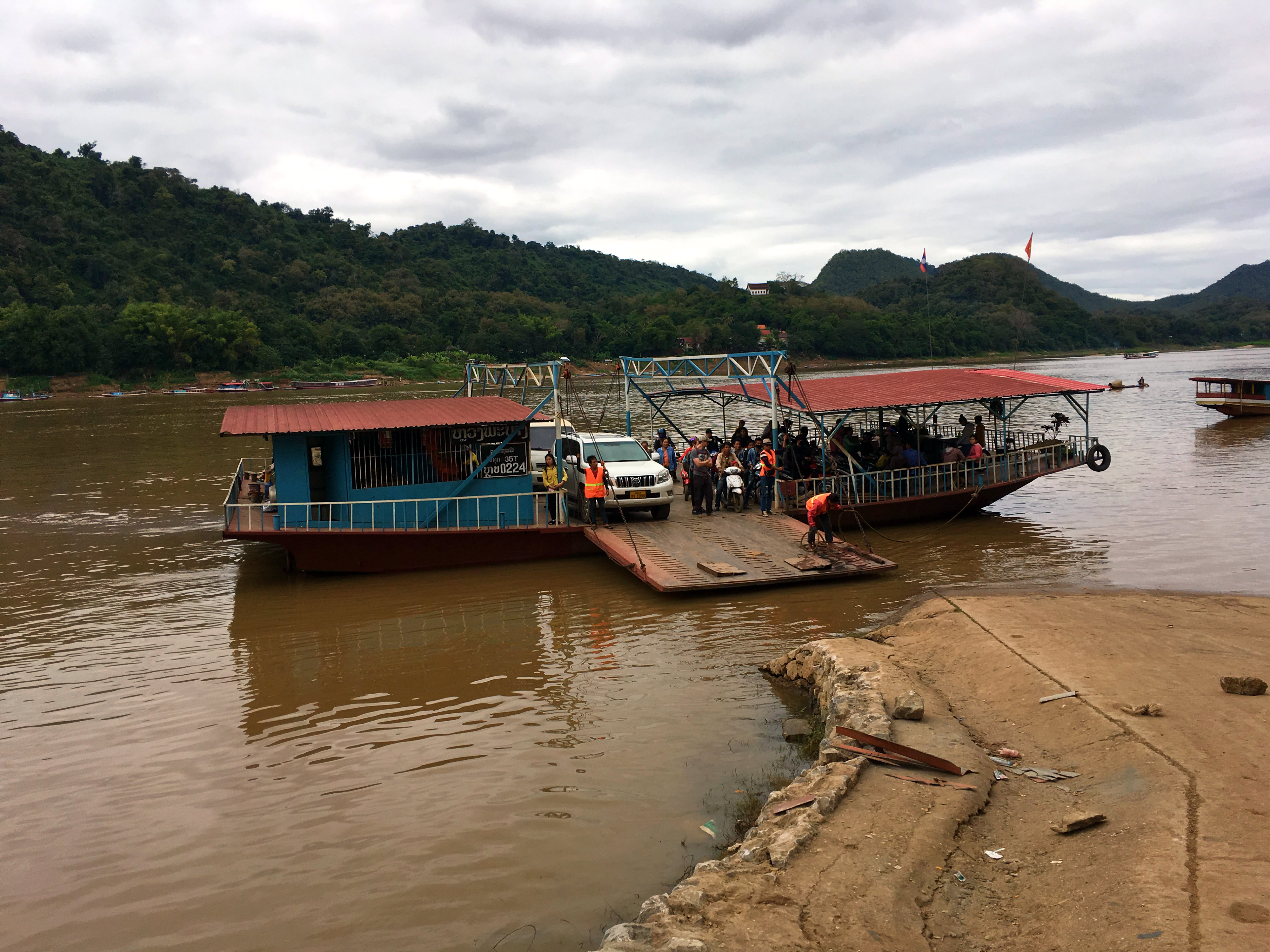 LP - Ferry 1.jpg