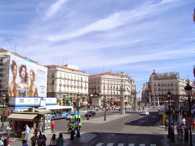 2a6f3-puertadelsol1